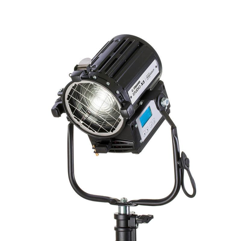 LITEPANELS Studio X3 Daylight 100W LED Fresnel (pole op) - 960-3211