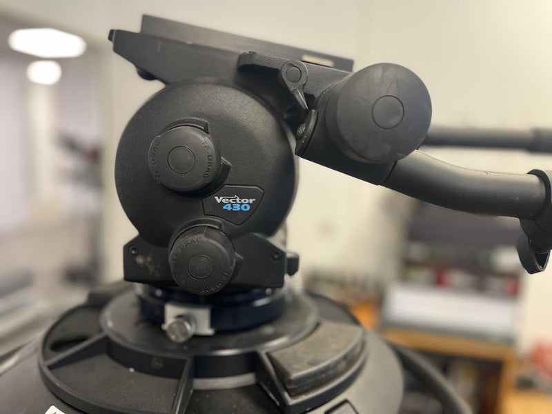 USED Vinten Osprey Elite Two-Stage Studio Pedestal with Vinten Vector 430 Tripod Head in VGC
