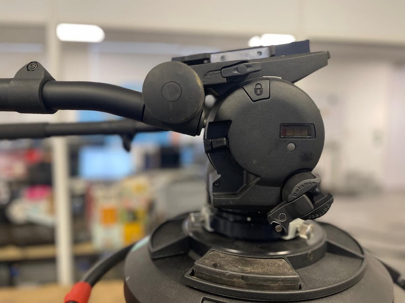 USED Vinten Osprey Elite Two-Stage Studio Pedestal with Vinten Vector 430 Tripod Head in VGC