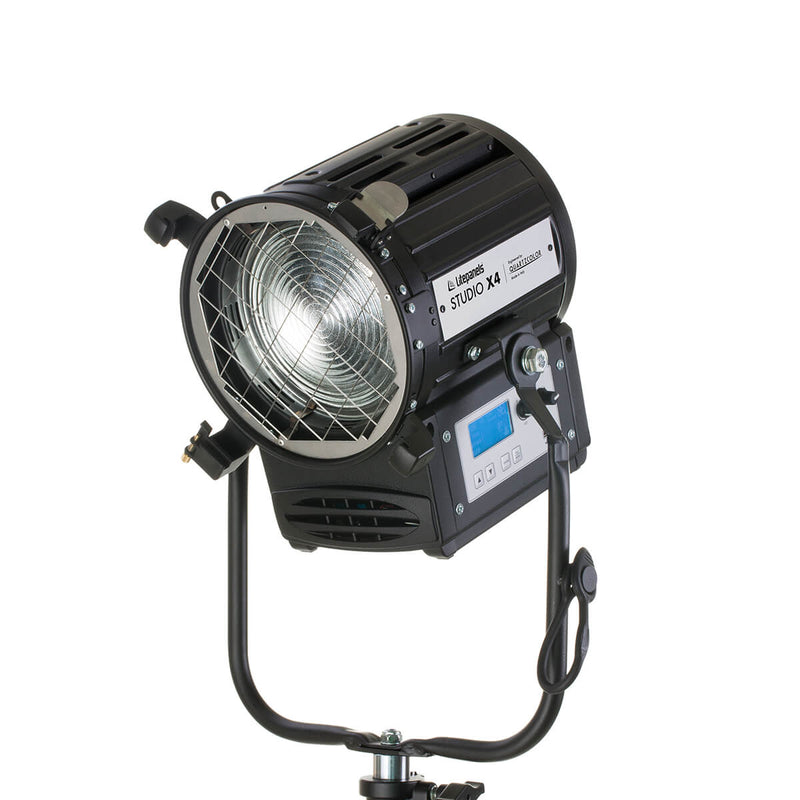 LITEPANELS Studio X4 Bi-Color 150W LED Fresnel (pole op) - 960-4213