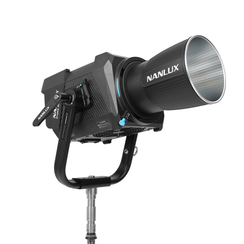 NANLUX Evoke 900C Spot Light with Flight Case