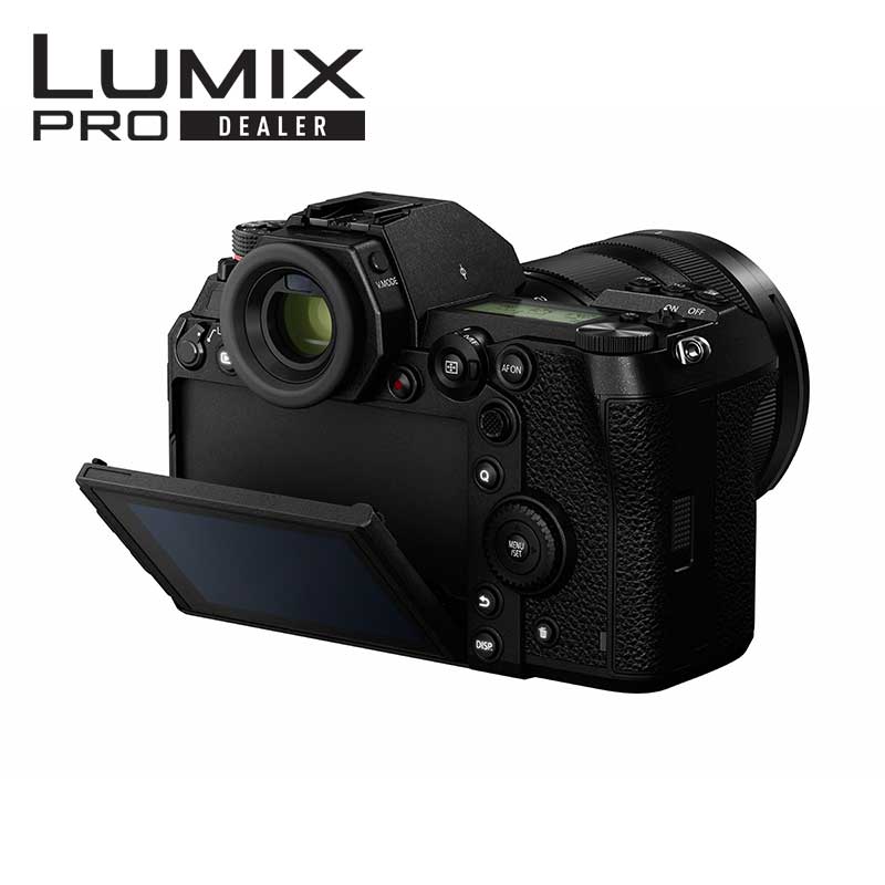 PANASONIC DC-S1M LUMIX Full Frame Digital Mirrorless Camera 24.2MP MOS Sensor with L-Mount 24-105mm Lens - PANDCS1MEK